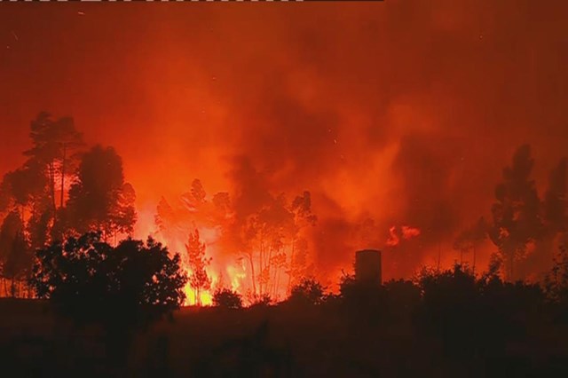 Incendios 21 Concelhos Em Risco Maximo Ultima Hora Sabado