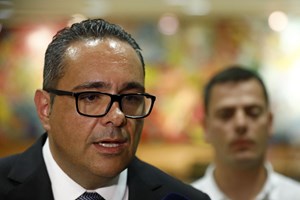 Pardal Henriques apresenta queixa-crime contra transportadoras