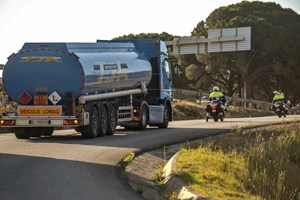 Sindicato dos motoristas de matérias perigosas denuncia lay-off ilícito