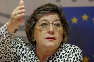 Ana Gomes: PS deveria ter candidato às presidenciais que 'conseguisse federar à esquerda'