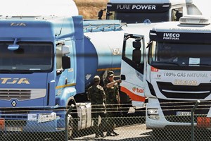 Covid-19: França vai pedir testes negativos a quem entra. Camionistas são exceção