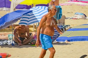 Marcelo dispensa GNR de hotel assaltado onde passava férias
