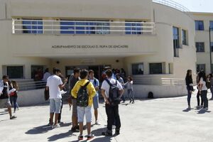Escolas Filipa de Lencastre aluno 