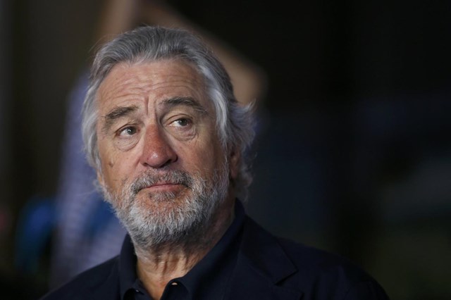 Robert De Niro processou funcionária por assistir Friends no