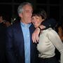 Quem é Ghislaine Maxwell, a “madame” que trabalhava para Jeffrey Epstein