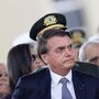Bolsonaro admite aceitar oferta do G7 mas exige pedido de desculpas a Macron 
