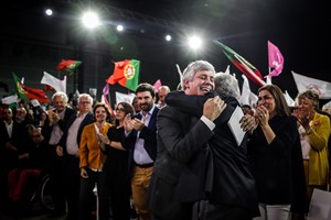 António Costa: 'O passe de Mário Centeno não está à venda'