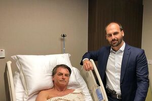 Jair Bolsonaro e Eduardo Bolsonaro