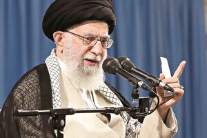 Líder Supremo iraniano, Ayatollah Ali Khamenei, aguarda proposta europeia    