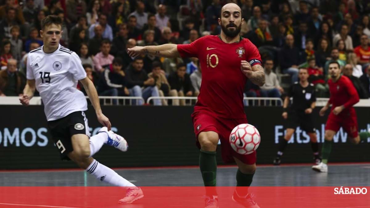 Ricardinho eleito o melhor jogador de futsal do mundo - Cm ao