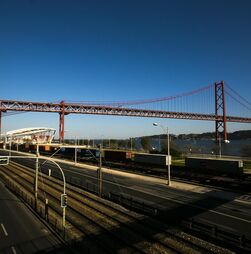Acidente rodoviário faz dois mortos na Avenida da Índia, em Lisboa