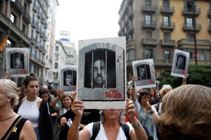 Cerca de 350 mil pessoas reclamam em Barcelona libertação de independentistas