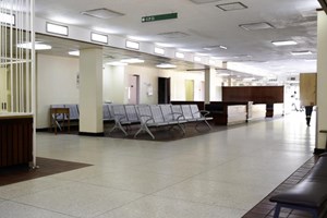 300 mil funcionários públicos do Zimbabué param de trabalhar devido a baixos salários