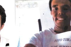 Pinta a cara de negro e usa lentes de contacto escuras para entrar na faculdade e arranjar emprego
