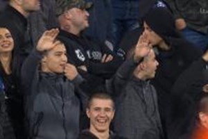 Bulgária punida com um jogo à porta fechada por racismo