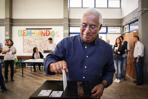 António Costa vota