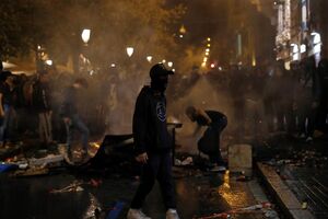 Confrontos entre radicais independentistas e de extrema-direita em Barcelona