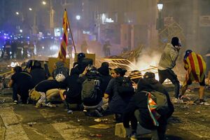  Quinta noite de protestos Barcelona Guerra 