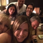 Jennifer Aniston rendeu-se ao Instagram com fotografia de Friends