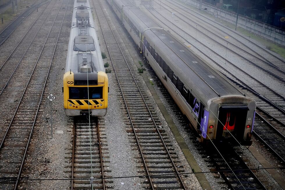 CP Intercidades comboios ferrovia