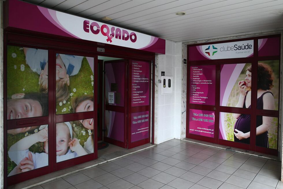 Ecosado clinica bebé sem rosto 