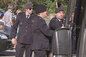 Absolvidos agentes da PSP acusados de agredir e cegar adepto em Guimarães