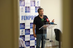 Escolas com mais de mil professores em falta na segunda semana, alerta Fenprof