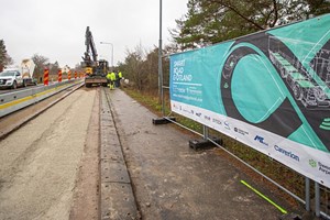 Suécia está a construir estrada que carrega veículos eléctricos por indução 