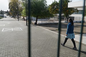 Greve de funcionários não docentes encerra escolas