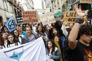 Clima: Estudantes voltam a sair à rua esta sexta-feira para mais uma greve climática
