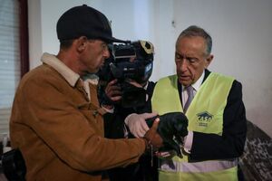 Marcelo Rebelo Sousa sem abrigo - TEM LEGENDA