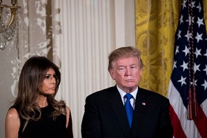 Com Donald Trump indiciado, família mantém distância 
