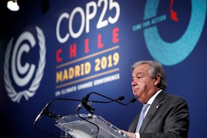 Guterres 'decepcionado' com cimeira do clima pede que ninguém se renda