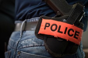 Jovem desaparecido há dois anos encontrado em armário de homem suspeito de pedofilia