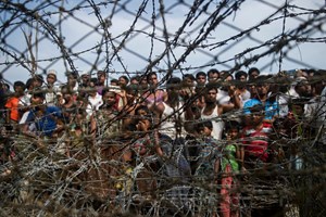UE reforça ajuda humanitária aos rohingya em 10 milhões de euros