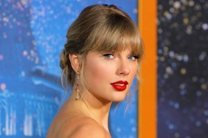 Taylor Swift lança disco surpresa esta sexta-feira