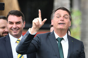 Jair e Flávio Bolsonaro