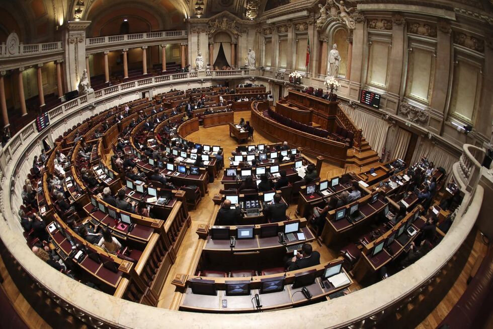 plenario Assembleia Republica