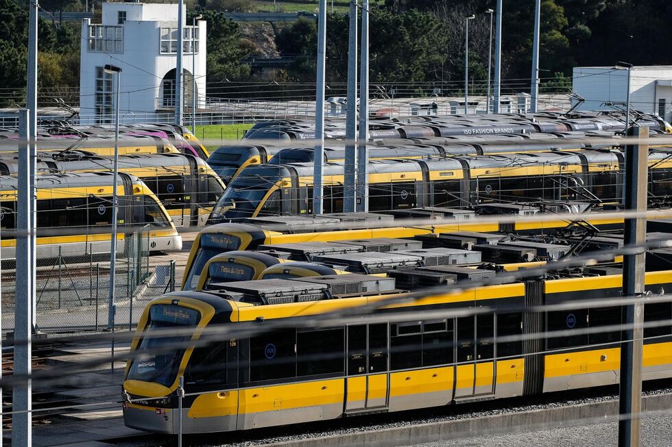 Passageiros queixam-se da falta de ar condicionado nas carruagens