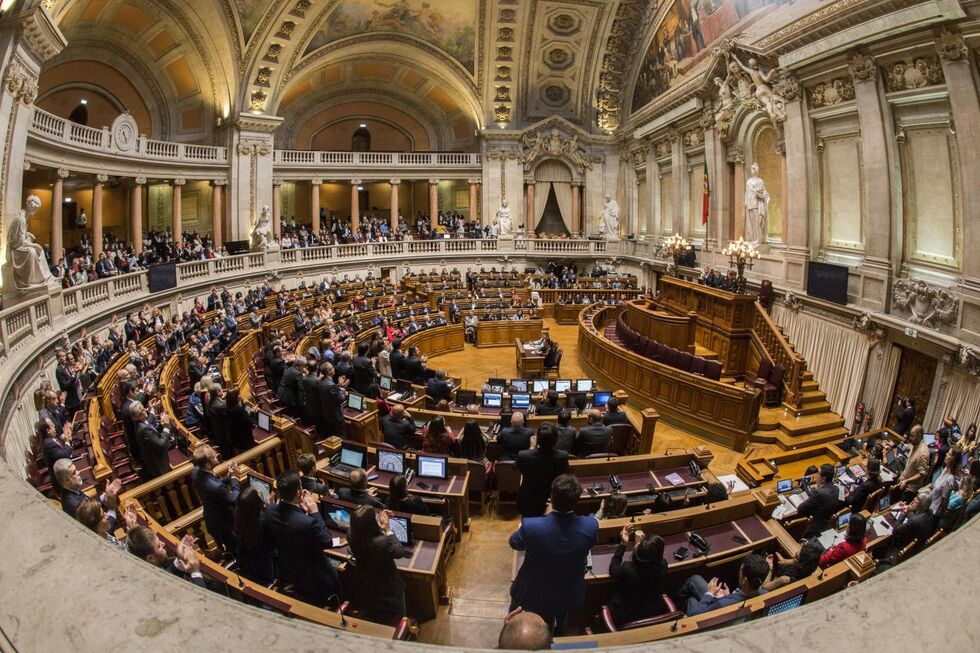 plenário assembleia republica 