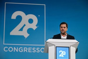 Ex-candidato a líder sai do CDS