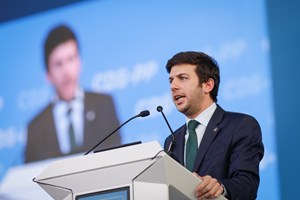 CDS discute Marcelo: entre o homem da AD e a 'corda ao pescoço'
