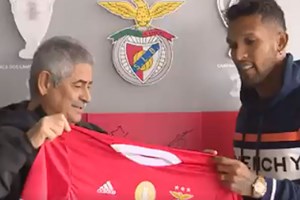 Benfica oficializa contratação de Dyego Sousa