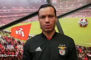 CofinaEditor_2020-01-09_09_35_20ObrigadoRaulDeTomas9EPluribusUnum.mp4