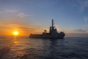 Itália autoriza desembarque de 265 migrantes em navio humanitário