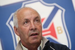 Morreu António Dominguez, antigo treinador adjunto do Belenenses e do Sporting