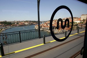 Estação do Metro do Porto junto ao Hospital S. João fechada até ao fim do ano