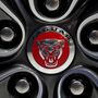 Jaguar tem importado peças automóveis da China em malas devido ao vírus 