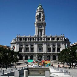 Câmara do Porto vai colocar em hasta pública imóveis que eram destinados a mesquitas