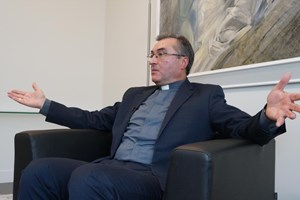 Coronavírus. Bispo do Porto muda de ideias e cancela missa pelo Papa